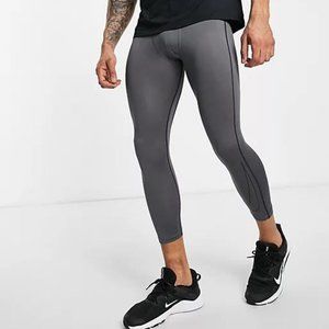 Nike Pro Swoosh Graphic 3/4 Length Men's Training Compression Leggings - Gray